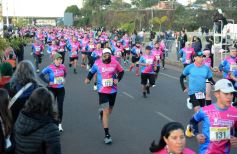 Foto de la galería: Maratón Posadas 2025: con éxito de convocatoria, organización y disfrute deportivo se vivió la 4ta edición en la ciudad
