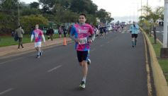 Foto de la galería: Maratón Posadas 2025: con éxito de convocatoria, organización y disfrute deportivo se vivió la 4ta edición en la ciudad
