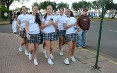 Foto de la galería: Estudiantina 2025: arrancando la cuenta regresiva, más de 5000 estudiantes coparon a pura energía la 1ra Prueba Piloto