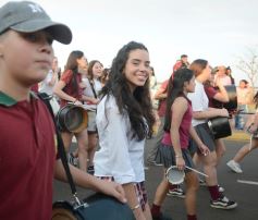 Foto de la galería: Estudiantina 2025: arrancando la cuenta regresiva, más de 5000 estudiantes coparon a pura energía la 1ra Prueba Piloto