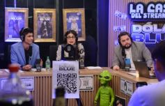 Foto de la galería: En la Casa del Streaming, la vuelta de Dólar Blue marcó cita con mucha gente amiga en una noche de peña y animación