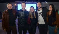 Foto de la galería: En la Casa del Streaming, la vuelta de Dólar Blue marcó cita con mucha gente amiga en una noche de peña y animación
