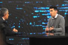 Foto de la galería: Con Gustavo Añibarro en su histórico ciclo televisivo El Periodista, ya en su 19 temporada por Canal Doce