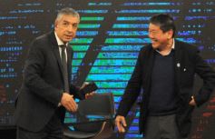 Foto de la galería: Con Gustavo Añibarro en su histórico ciclo televisivo El Periodista, ya en su 19 temporada por Canal Doce