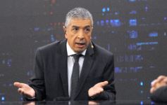 Foto de la galería: Con Gustavo Añibarro en su histórico ciclo televisivo El Periodista, ya en su 19 temporada por Canal Doce