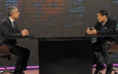 Foto de la galería: Con Gustavo Añibarro en su histórico ciclo televisivo El Periodista, ya en su 19 temporada por Canal Doce