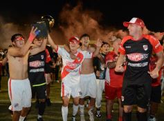 Foto de la galería: Guaraní campeón, llegó el título 40: acá la algarabía en otra fiesta de la familia franjeada en Villa Sarita