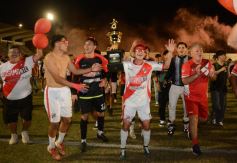 Foto de la galería: Guaraní campeón, llegó el título 40: acá la algarabía en otra fiesta de la familia franjeada en Villa Sarita