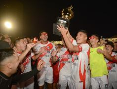 Foto de la galería: Guaraní campeón, llegó el título 40: acá la algarabía en otra fiesta de la familia franjeada en Villa Sarita