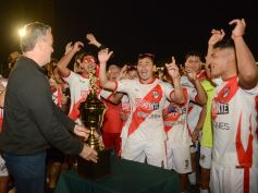 Foto de la galería: Guaraní campeón, llegó el título 40: acá la algarabía en otra fiesta de la familia franjeada en Villa Sarita
