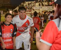 Foto de la galería: Guaraní campeón, llegó el título 40: acá la algarabía en otra fiesta de la familia franjeada en Villa Sarita