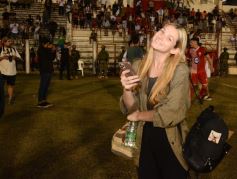 Foto de la galería: Guaraní campeón, llegó el título 40: acá la algarabía en otra fiesta de la familia franjeada en Villa Sarita