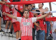 Foto de la galería: Guaraní campeón, llegó el título 40: acá la algarabía en otra fiesta de la familia franjeada en Villa Sarita