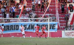Foto de la galería: Guaraní campeón, llegó el título 40: acá la algarabía en otra fiesta de la familia franjeada en Villa Sarita