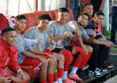 Foto de la galería: Guaraní campeón, llegó el título 40: acá la algarabía en otra fiesta de la familia franjeada en Villa Sarita