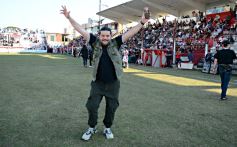 Foto de la galería: Guaraní campeón, llegó el título 40: acá la algarabía en otra fiesta de la familia franjeada en Villa Sarita