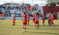 Foto de la galería: Guaraní campeón, llegó el título 40: acá la algarabía en otra fiesta de la familia franjeada en Villa Sarita