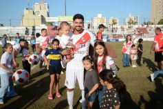 Foto de la galería: Guaraní campeón, llegó el título 40: acá la algarabía en otra fiesta de la familia franjeada en Villa Sarita