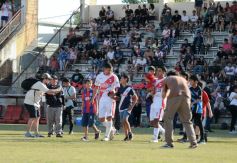 Foto de la galería: Guaraní campeón, llegó el título 40: acá la algarabía en otra fiesta de la familia franjeada en Villa Sarita
