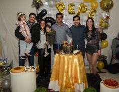 Foto de la galería: Los 35 de Rubén "Pepe" Dávalos: fiesta sorpresa para un sábado a puro festejo con la familia y amigos