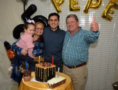 Foto de la galería: Los 35 de Rubén "Pepe" Dávalos: fiesta sorpresa para un sábado a puro festejo con la familia y amigos