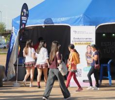 Foto de la galería: Posadas Universitaria: de lo que fue la 10° Expo, convocatoria y entusiasmo juvenil proyectando carreras en la ciudad