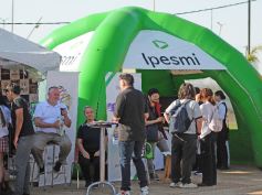 Foto de la galería: Posadas Universitaria: de lo que fue la 10° Expo, convocatoria y entusiasmo juvenil proyectando carreras en la ciudad