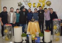 Foto de la galería: Los 35 de Rubén "Pepe" Dávalos: fiesta sorpresa para un sábado a puro festejo con la familia y amigos