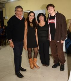 Foto de la galería: Los 35 de Rubén "Pepe" Dávalos: fiesta sorpresa para un sábado a puro festejo con la familia y amigos