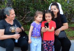 Foto de la galería: El Caps N° 508 de Itaembé Guazú se sumó al festejo de los niños con una tarde de juegos, dibujos y alegría familiar