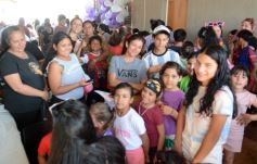 Foto de la galería: El Caps N° 508 de Itaembé Guazú se sumó al festejo de los niños con una tarde de juegos, dibujos y alegría familiar