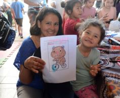 Foto de la galería: El Caps N° 508 de Itaembé Guazú se sumó al festejo de los niños con una tarde de juegos, dibujos y alegría familiar
