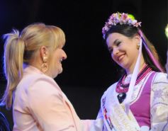 Foto de la galería: Melina Hanelis Zapaya, flamante soberana de la 45° Fiesta Nacional del Inmigrante en Oberá