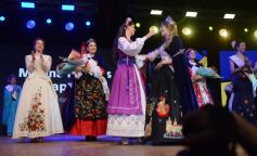 Foto de la galería: Melina Hanelis Zapaya, flamante soberana de la 45° Fiesta Nacional del Inmigrante en Oberá