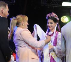 Foto de la galería: Melina Hanelis Zapaya, flamante soberana de la 45° Fiesta Nacional del Inmigrante en Oberá