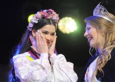 Foto de la galería: Melina Hanelis Zapaya, flamante soberana de la 45° Fiesta Nacional del Inmigrante en Oberá