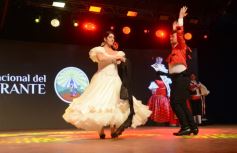 Foto de la galería: Melina Hanelis Zapaya, flamante soberana de la 45° Fiesta Nacional del Inmigrante en Oberá