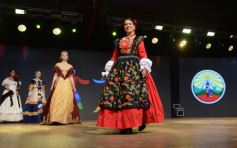 Foto de la galería: Melina Hanelis Zapaya, flamante soberana de la 45° Fiesta Nacional del Inmigrante en Oberá