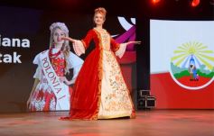 Foto de la galería: Melina Hanelis Zapaya, flamante soberana de la 45° Fiesta Nacional del Inmigrante en Oberá