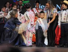 Foto de la galería: Melina Hanelis Zapaya, flamante soberana de la 45° Fiesta Nacional del Inmigrante en Oberá