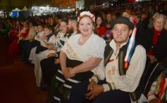 Foto de la galería: Melina Hanelis Zapaya, flamante soberana de la 45° Fiesta Nacional del Inmigrante en Oberá