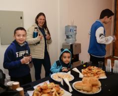 Foto de la galería: La Iglesia Bautista Victoria celebró su 1er aniversario de servicio pastoral y comunión familiar en la ciudad