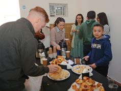 Foto de la galería: La Iglesia Bautista Victoria celebró su 1er aniversario de servicio pastoral y comunión familiar en la ciudad