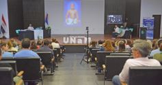 Foto de la galería: El exponente de la India Gurú Prasad brindó una conferencia magistral sobre meditación en la Escuela de Enfermería 
