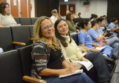 Foto de la galería: El exponente de la India Gurú Prasad brindó una conferencia magistral sobre meditación en la Escuela de Enfermería 