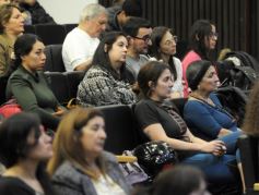 Foto de la galería: El exponente de la India Gurú Prasad brindó una conferencia magistral sobre meditación en la Escuela de Enfermería 