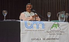 Foto de la galería: El exponente de la India Gurú Prasad brindó una conferencia magistral sobre meditación en la Escuela de Enfermería 