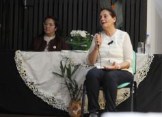 Foto de la galería: El exponente de la India Gurú Prasad brindó una conferencia magistral sobre meditación en la Escuela de Enfermería 