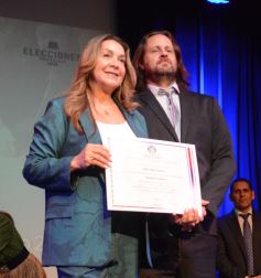 Foto de la galería: Acto de Proclamación: Diputados misioneros y Concejales de Posadas recibieron sus diplomas y asumirán el 10 de diciembre