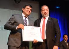 Foto de la galería: Acto de Proclamación: Diputados misioneros y Concejales de Posadas recibieron sus diplomas y asumirán el 10 de diciembre